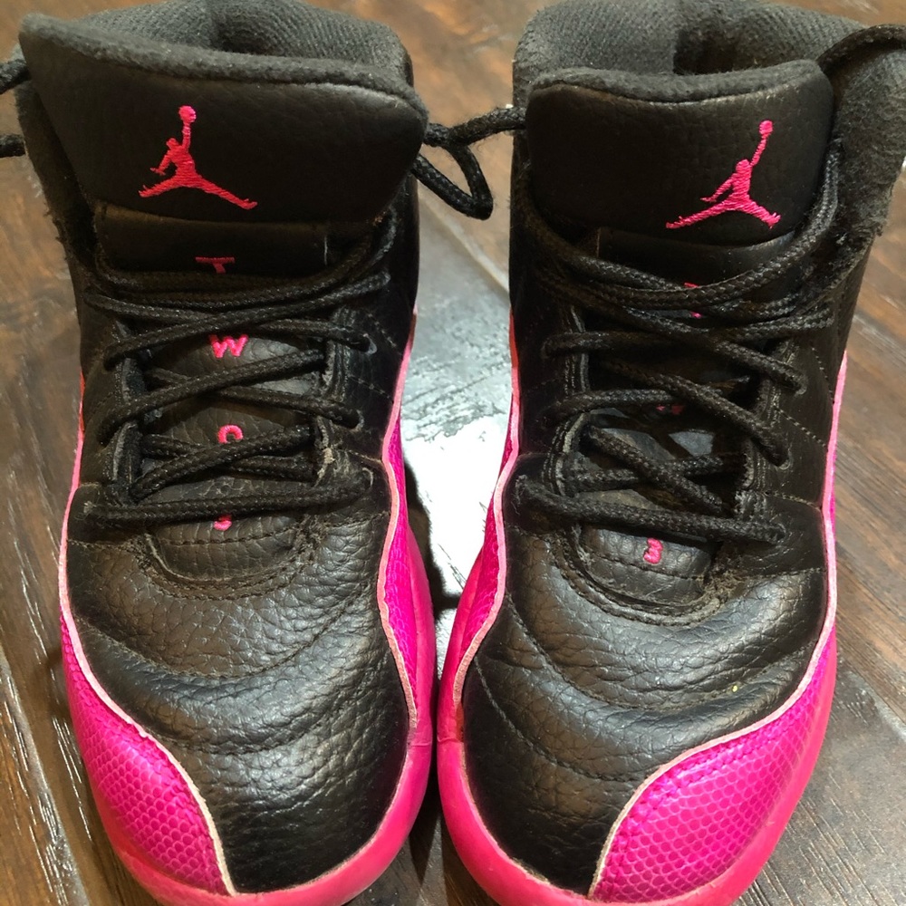 Jordan shoes girl size 11c